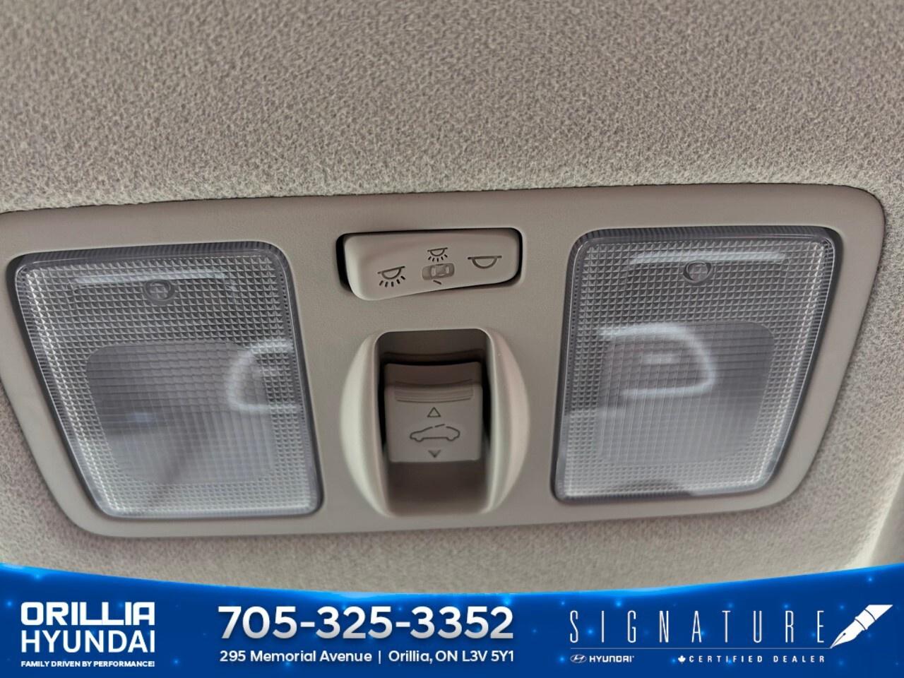 2025 Hyundai Venue Ultimate IVT w/Black Interior Photo