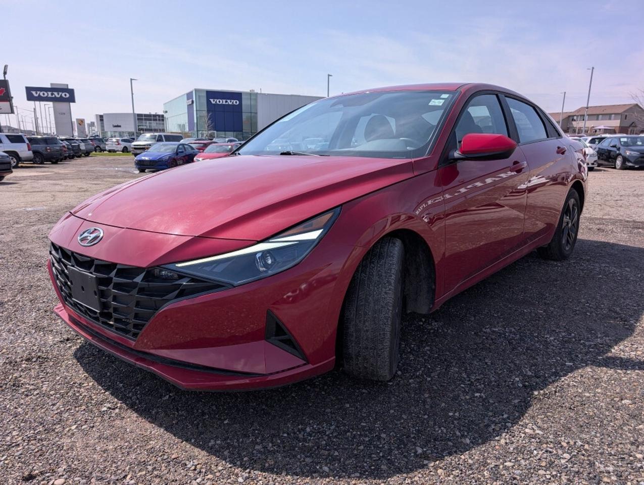 2023 Hyundai Elantra Preferred TECH  NAV   SUNROOF   CAMERA   HTD SEATS Photo