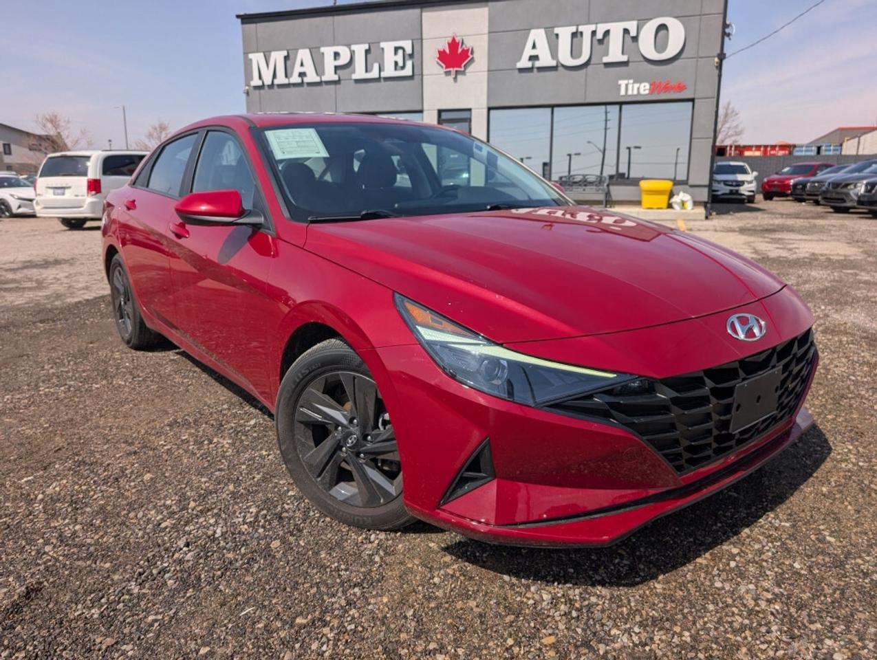 2023 Hyundai Elantra Preferred TECH  NAV   SUNROOF   CAMERA   HTD SEATS Photo