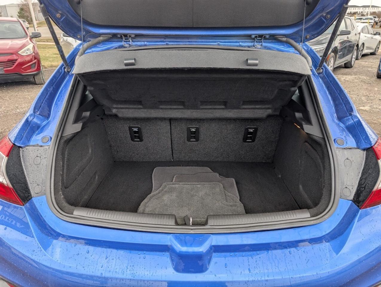 2018 Chevrolet Cruze Premier   NAV   LEATHER   SUNROOF   CAMERA Photo
