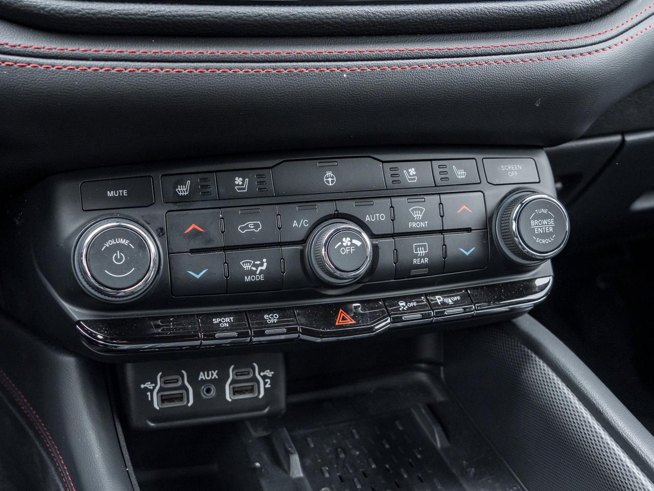 2025 Dodge Durango R/T Photo