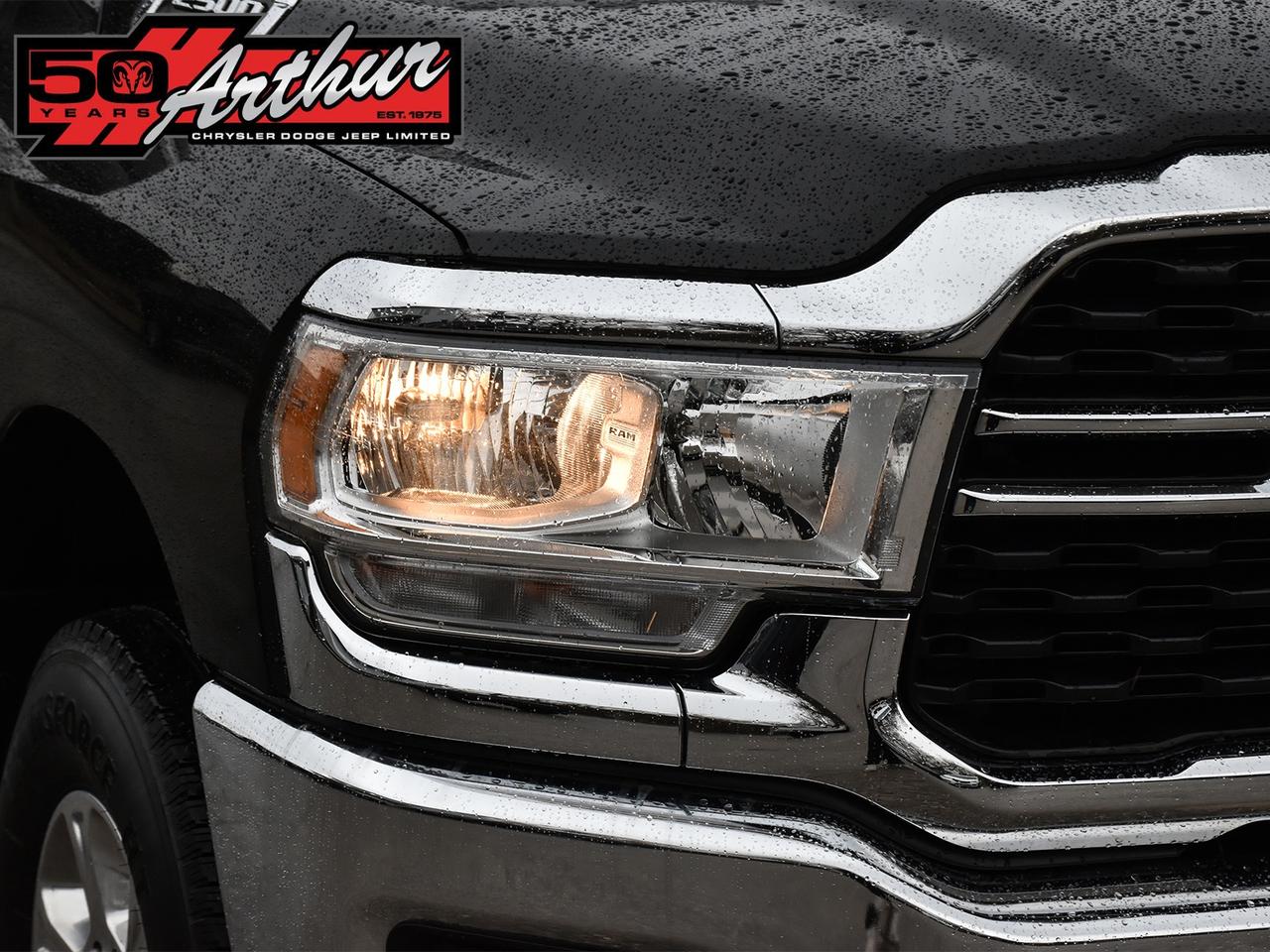 2023 RAM 2500 BIG HORN REG CAB 4X4 Photo