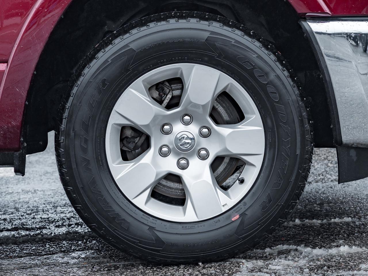 2025 RAM 1500 Big Horn Photo4