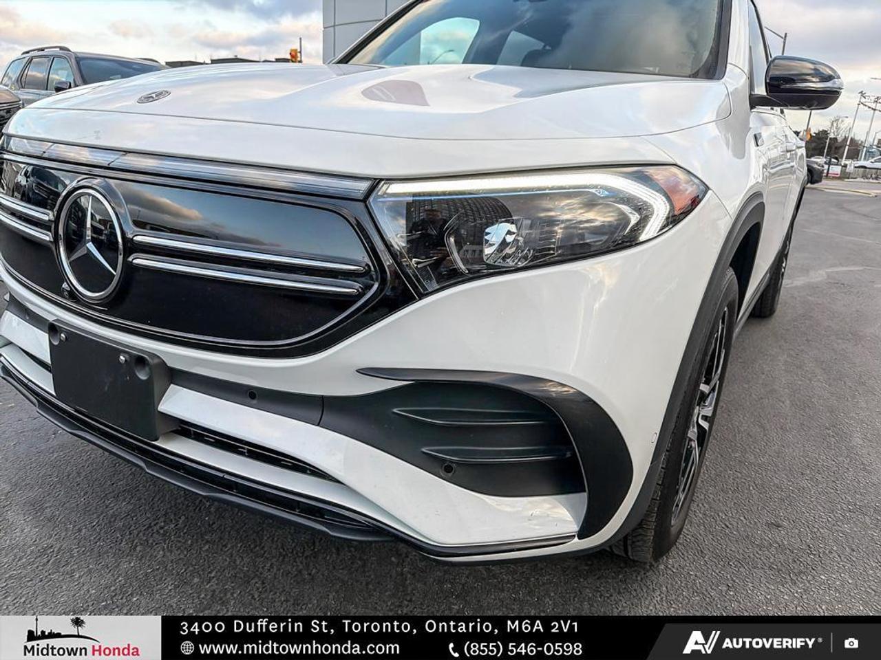 2023 Mercedes-Benz EQB 350 ALL ELECTRIC TECH I LOW KMS I  ALL WHEEL DRIVE Photo