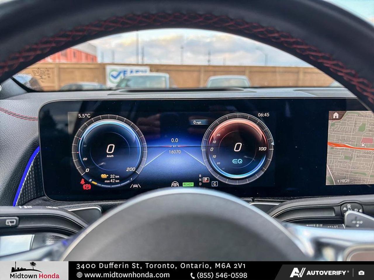 2023 Mercedes-Benz EQB 350 ALL ELECTRIC TECH I LOW KMS I  ALL WHEEL DRIVE Photo