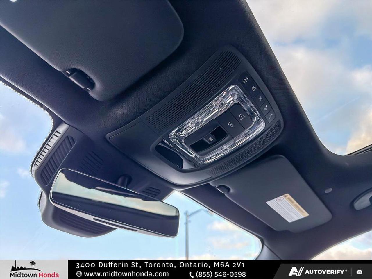 2023 Mercedes-Benz EQB 350 ALL ELECTRIC TECH I LOW KMS I  ALL WHEEL DRIVE Photo