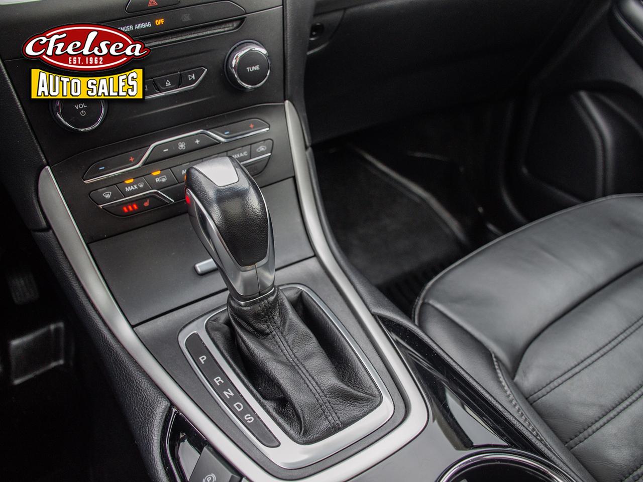 2018 Ford Edge SEL AWD Photo