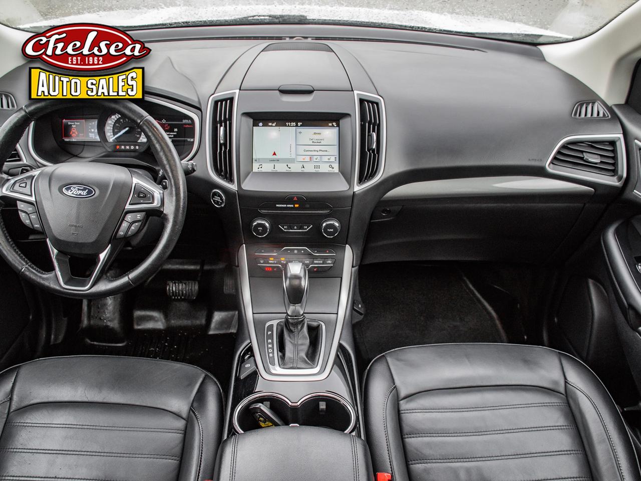 2018 Ford Edge SEL AWD Photo