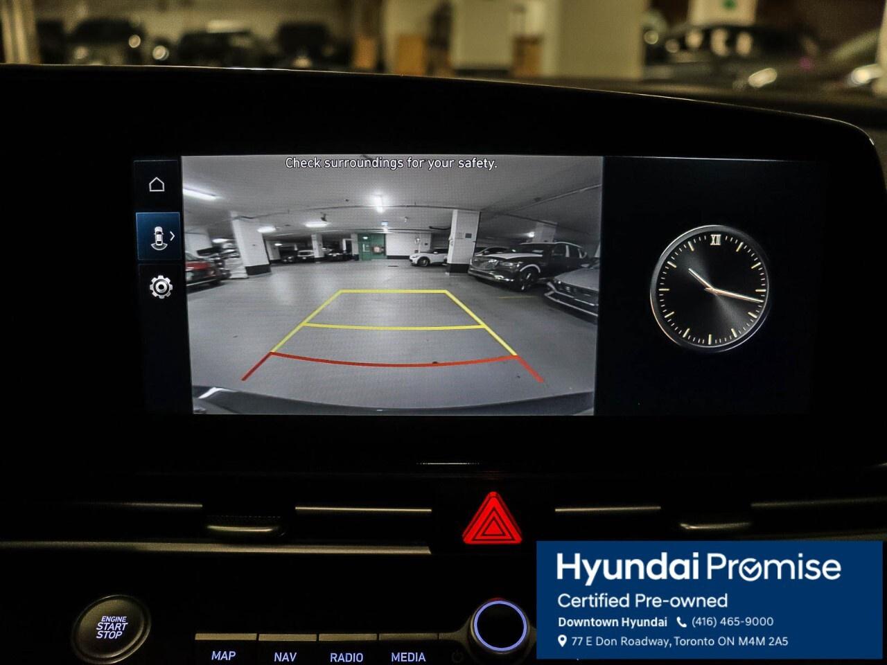 2023 Hyundai Elantra Luxury IVT Photo