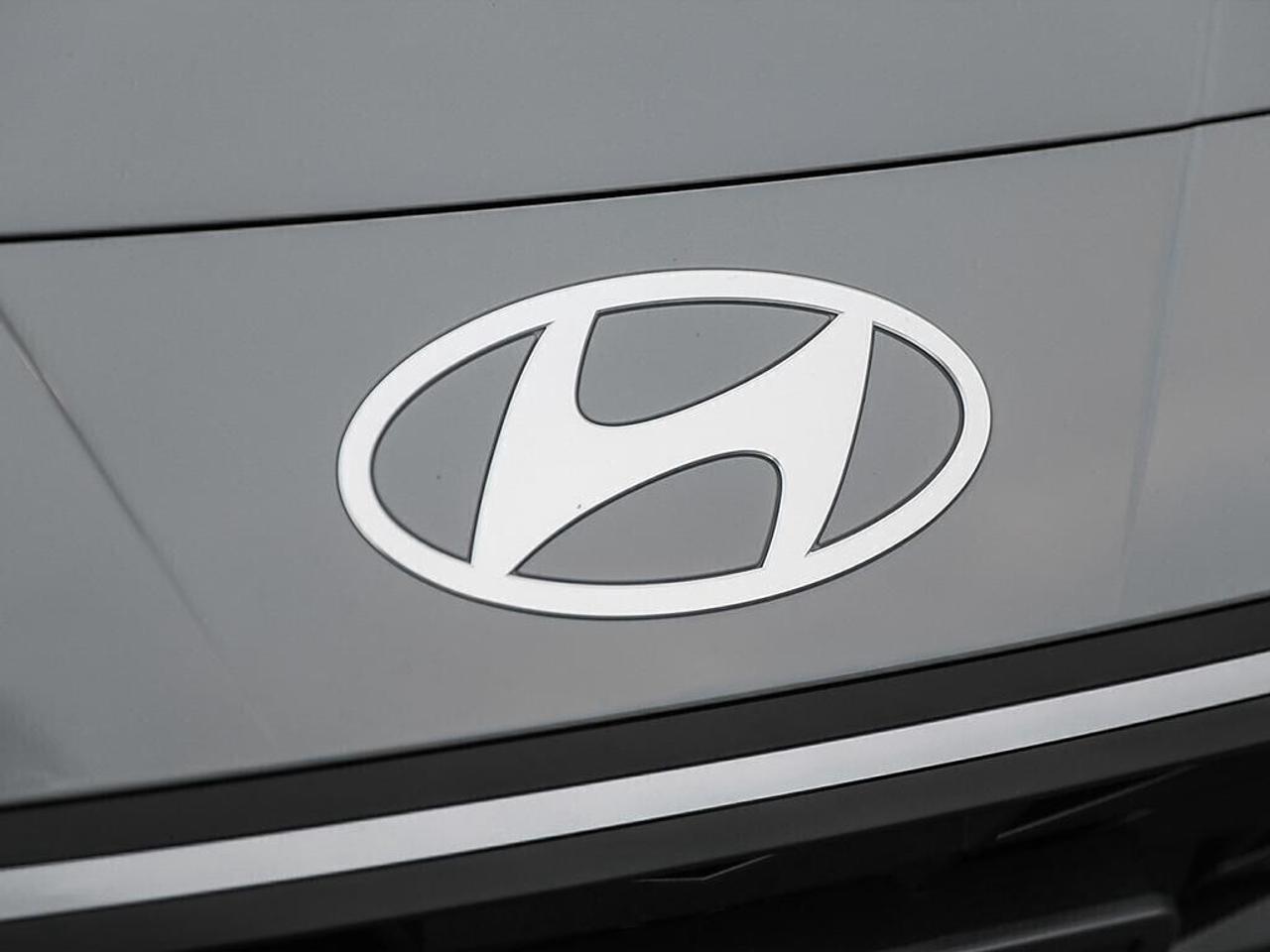 2026 Hyundai Elantra Hybrid Luxury Sedan Photo