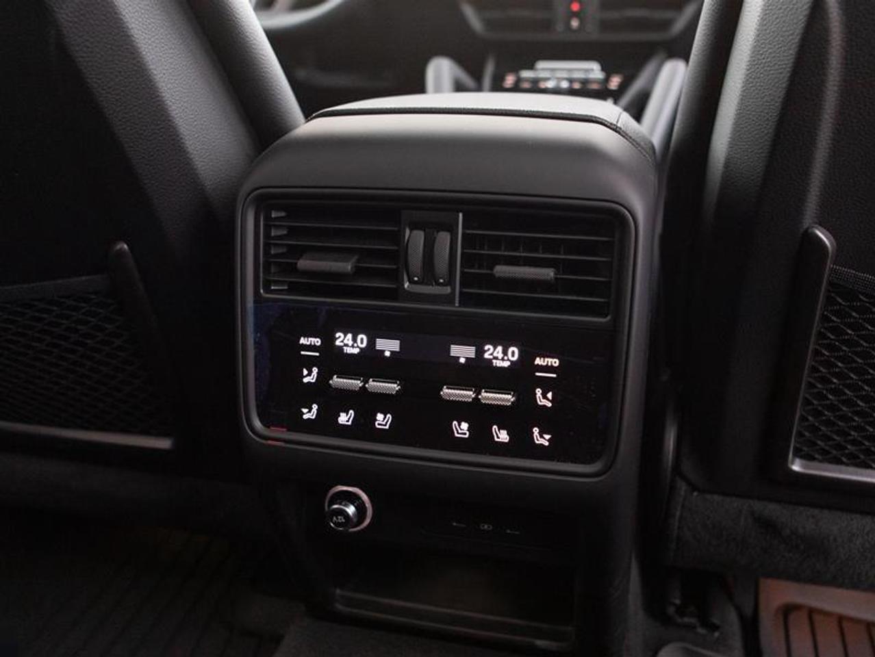 2024 Porsche Cayenne S e-Hybrid AWD Photo