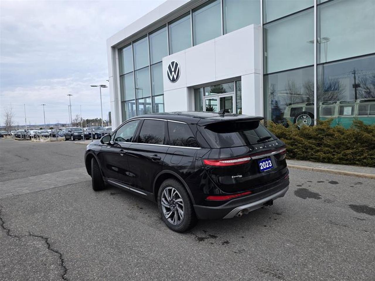 2023 Lincoln Corsair Base AWD W/Winter tire pkg Photo