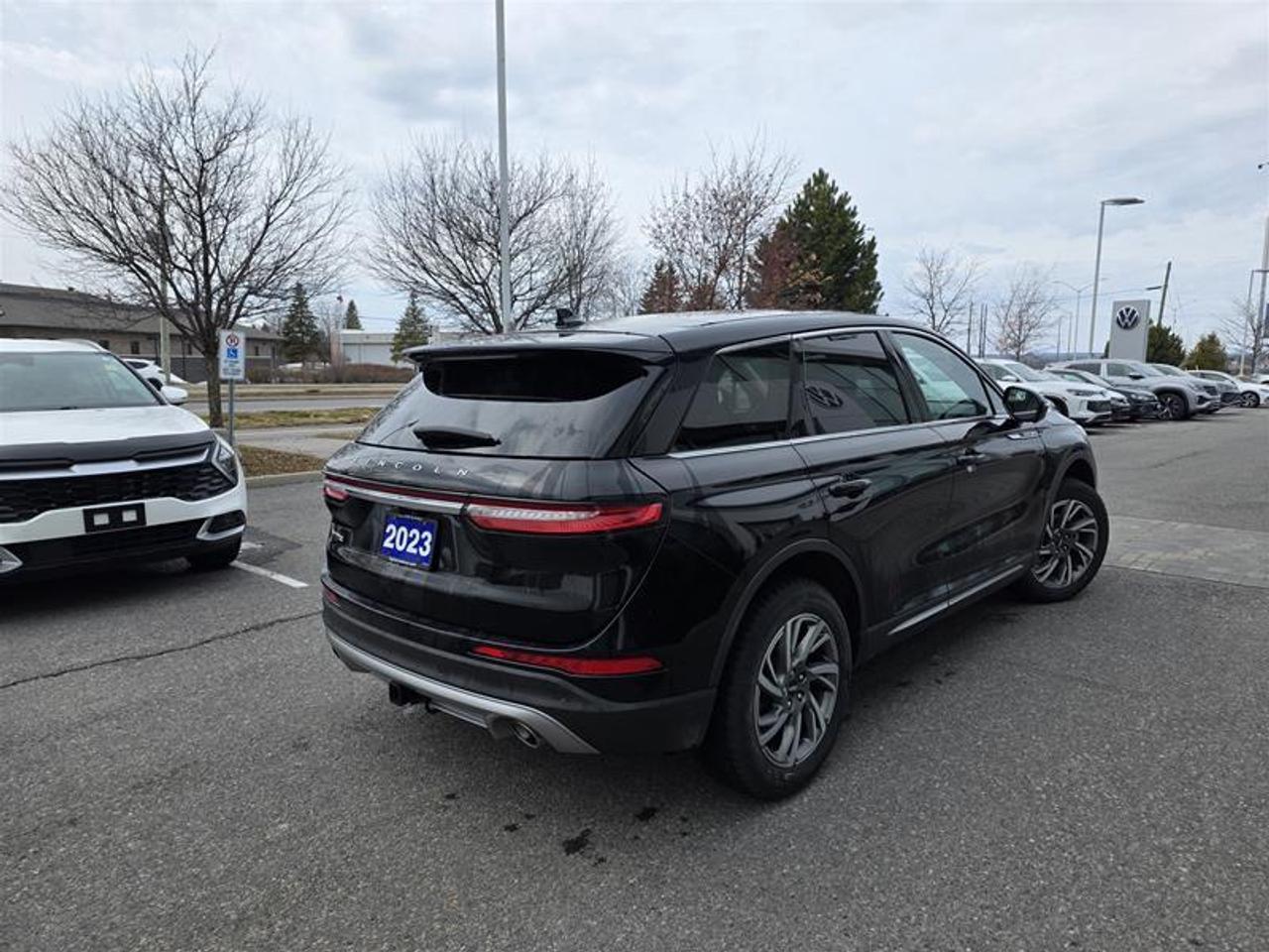 2023 Lincoln Corsair Base AWD W/Winter tire pkg Photo