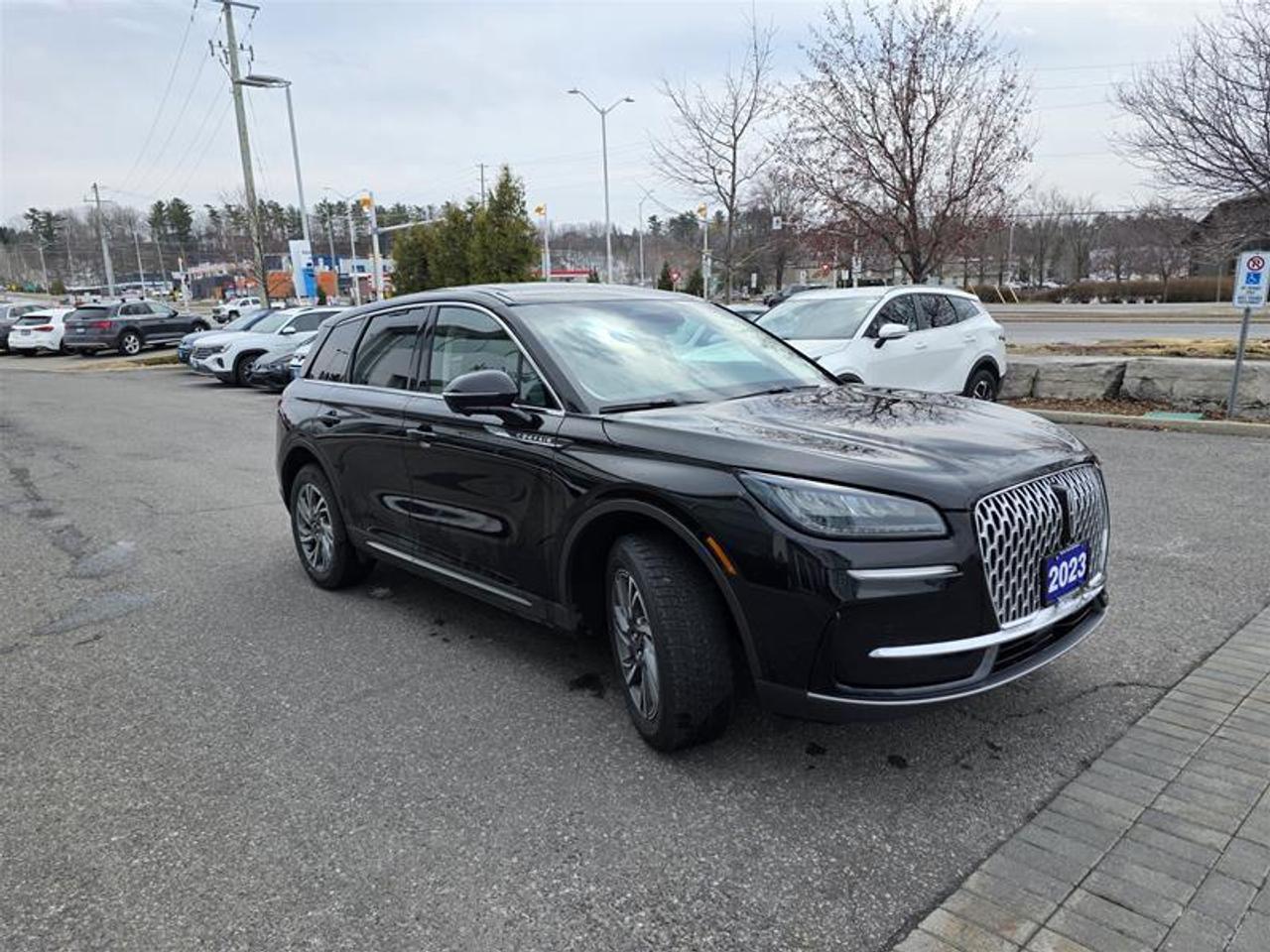 2023 Lincoln Corsair Base AWD W/Winter tire pkg Photo