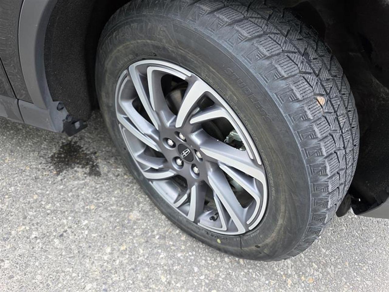 2023 Lincoln Corsair Base AWD W/Winter tire pkg Photo