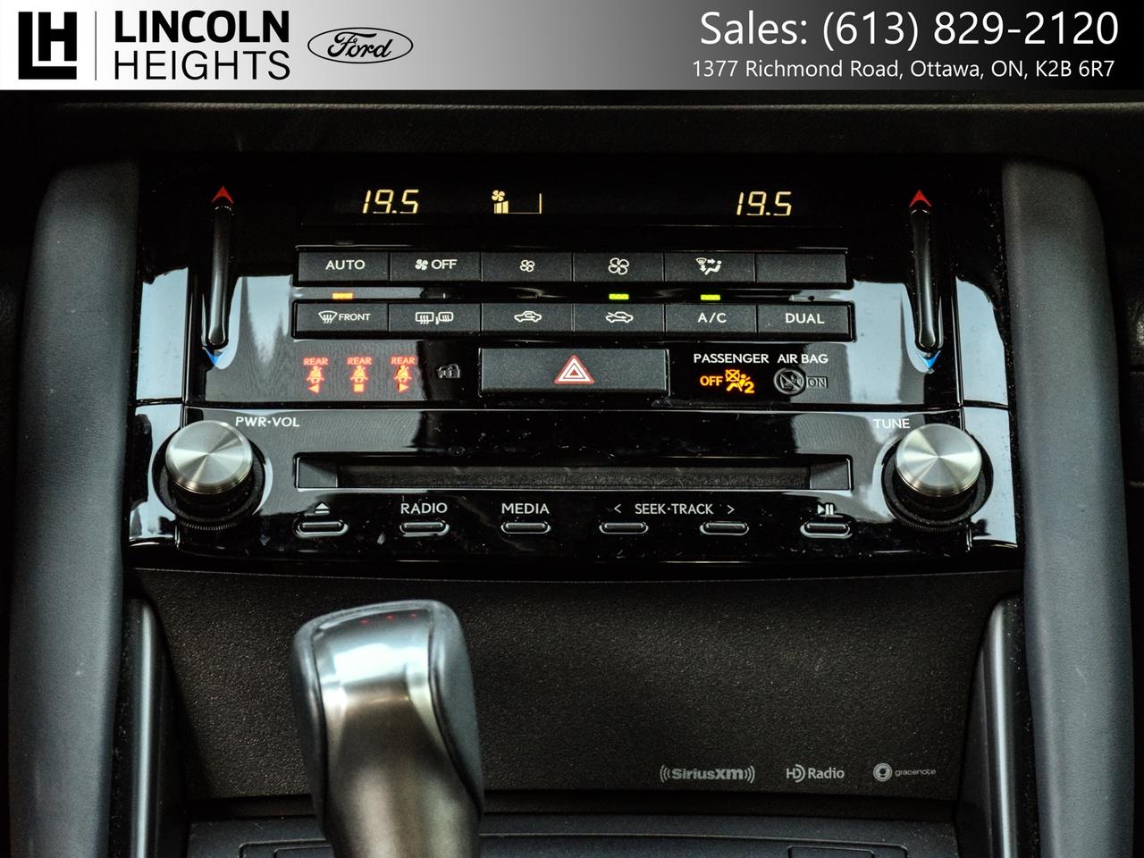 2021 Lexus IS  Photo