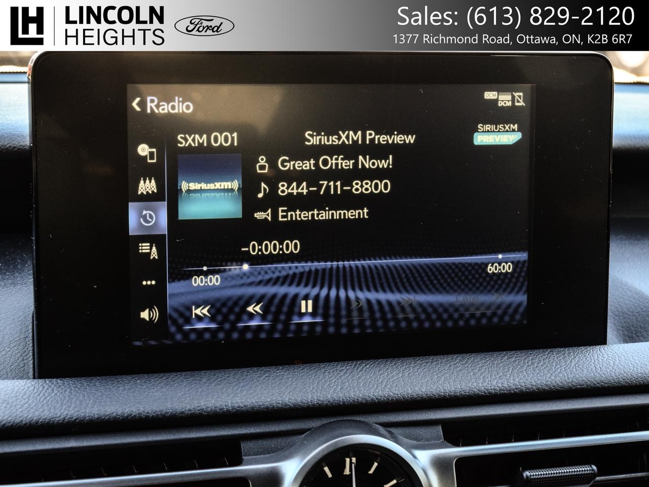 2021 Lexus IS  Photo