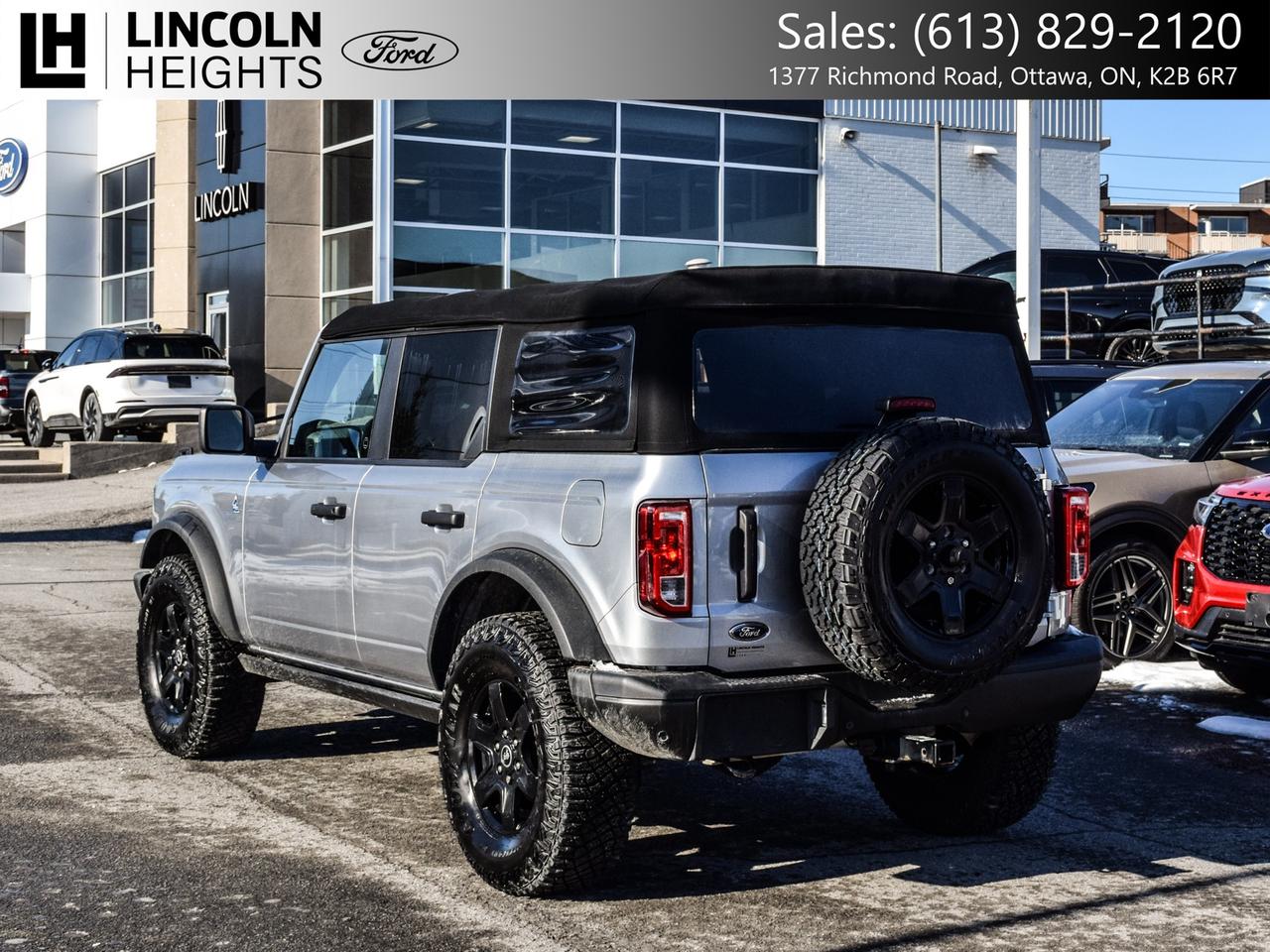 2022 Ford Bronco  Photo3