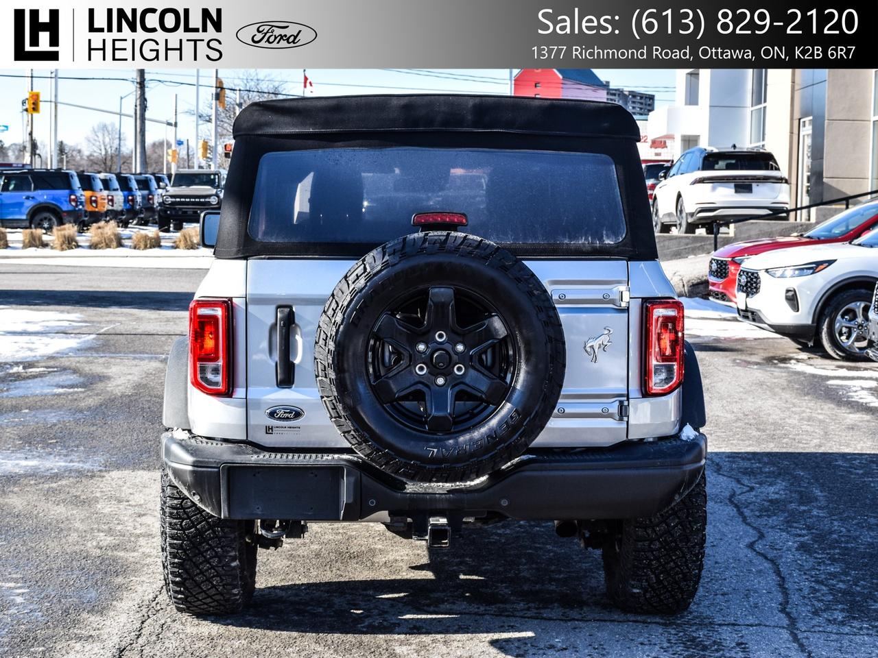 2022 Ford Bronco  Photo