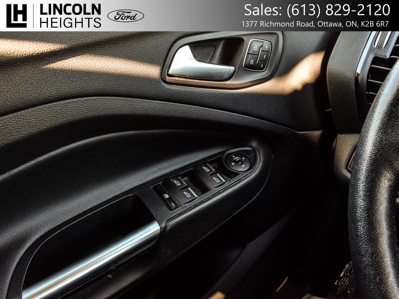 2017 Ford Escape  Photo