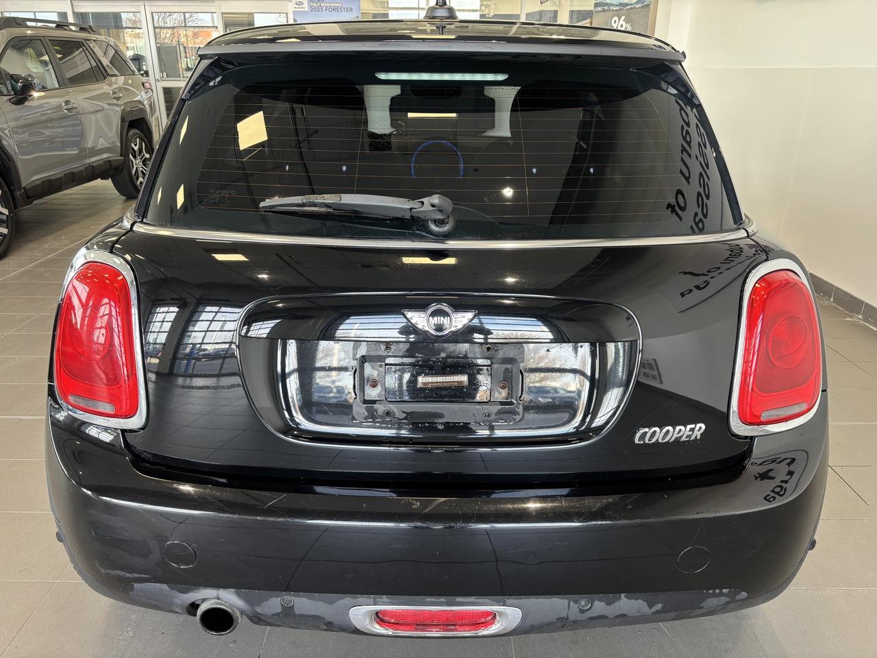 2016 MINI Cooper Hardtop LOW KM   2 SETS OF RIM/TIRE   SOLD AS-IS   SUNROOF Photo