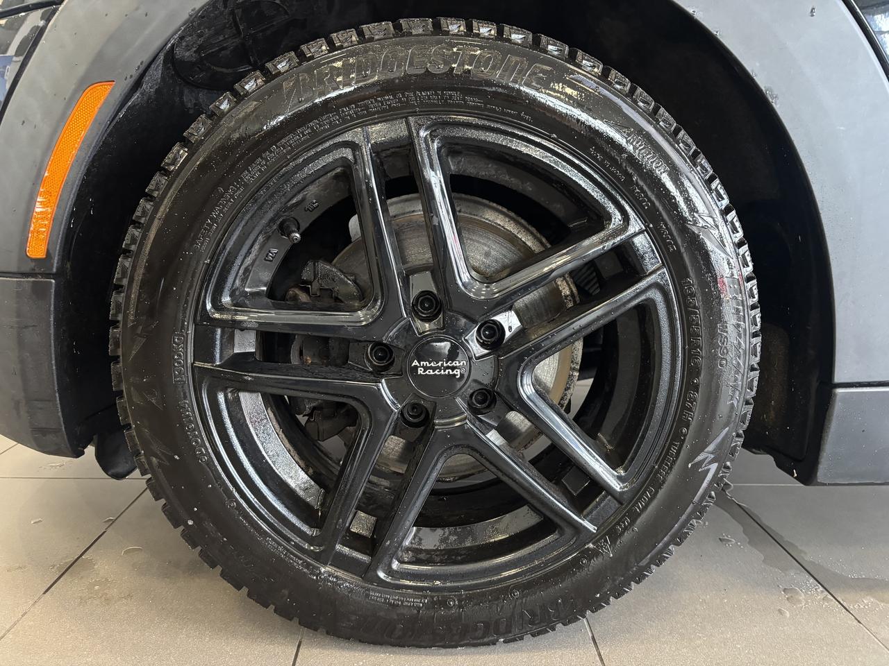 2016 MINI Cooper Hardtop LOW KM   2 SETS OF RIM/TIRE   SOLD AS-IS   SUNROOF Photo