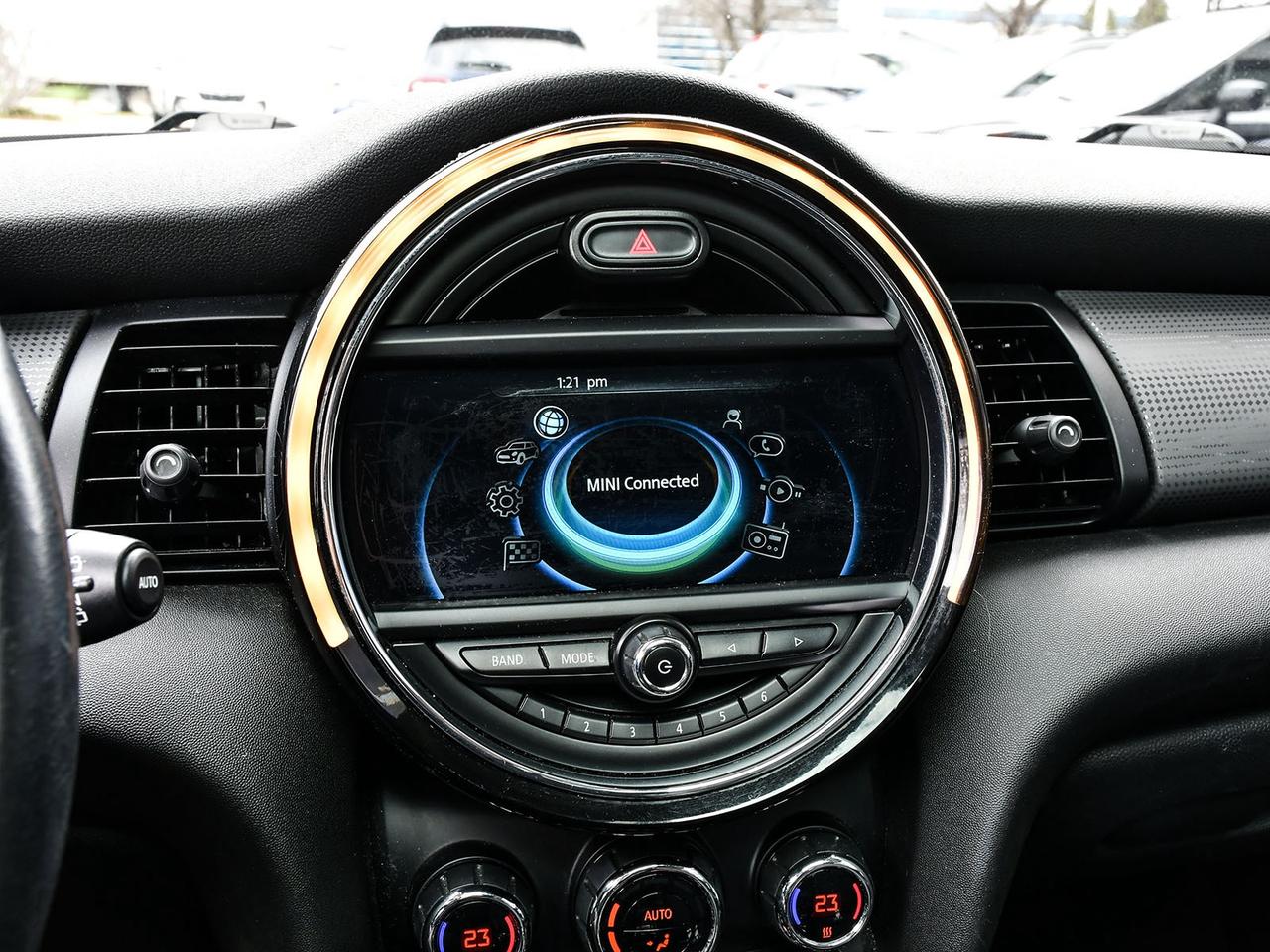 2016 MINI Cooper Hardtop LOW KM   2 SETS OF RIM/TIRE   SOLD AS-IS   SUNROOF Photo