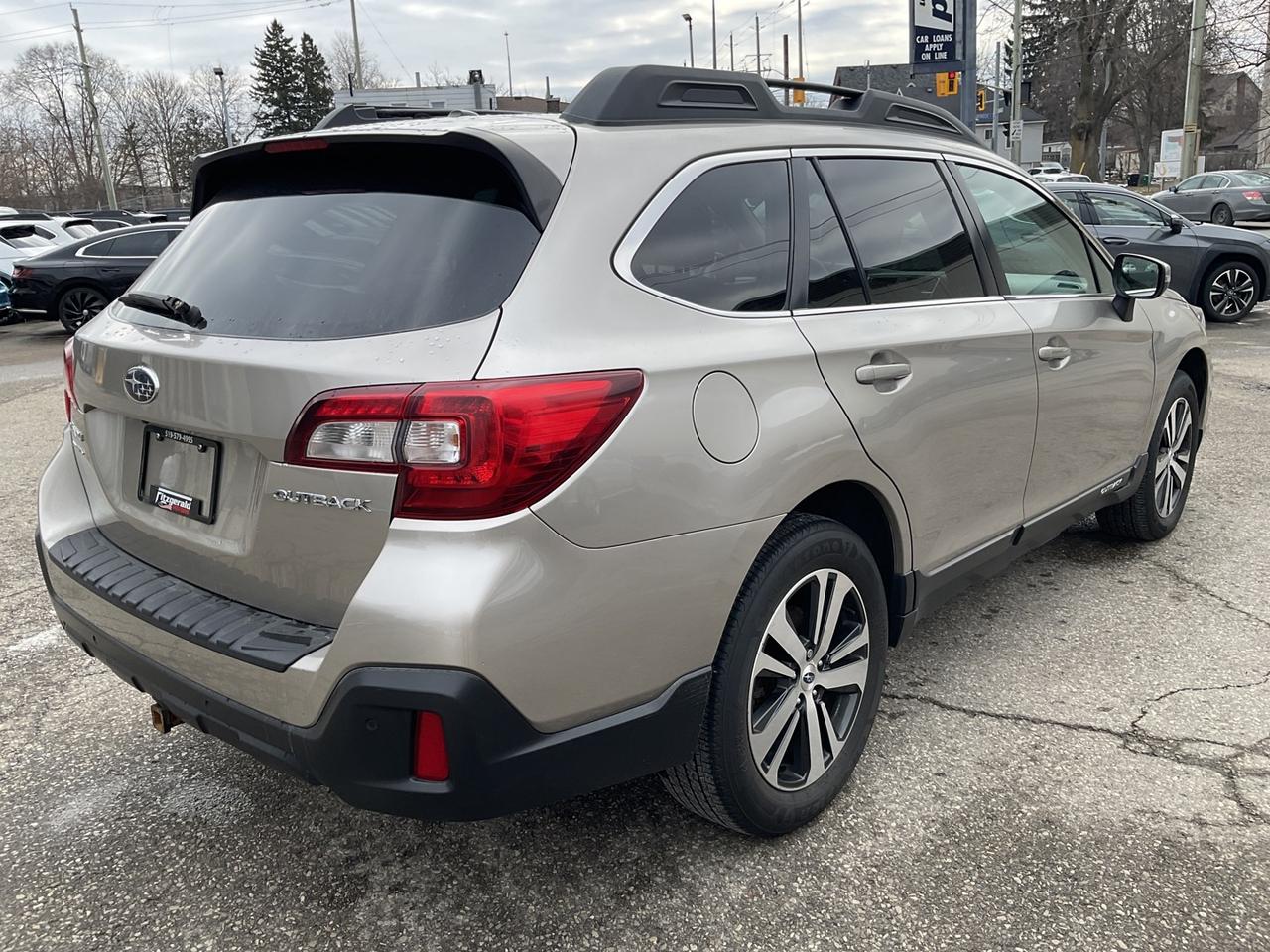 2018 Subaru Outback 2.5i Limited W/ Eye Sight Pkg - LTHR! NAV! BACK-UP Photo