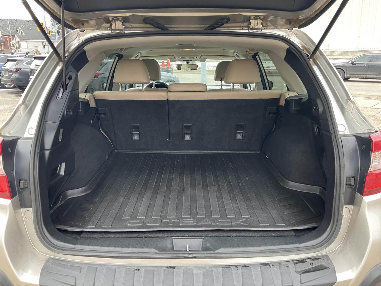 2018 Subaru Outback 2.5i Limited W/ Eye Sight Pkg - LTHR! NAV! BACK-UP Photo