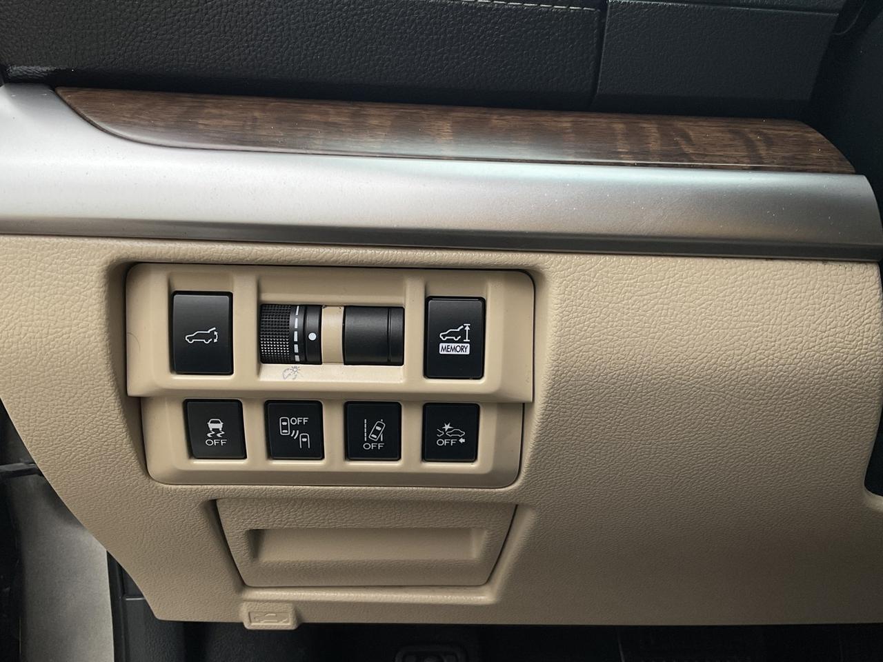 2018 Subaru Outback 2.5i Limited W/ Eye Sight Pkg - LTHR! NAV! BACK-UP Photo