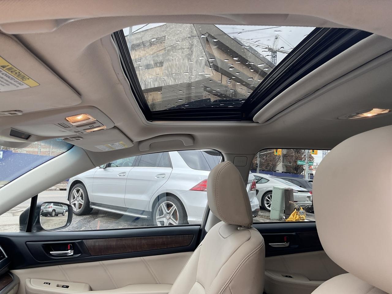 2018 Subaru Outback 2.5i Limited W/ Eye Sight Pkg - LTHR! NAV! BACK-UP Photo