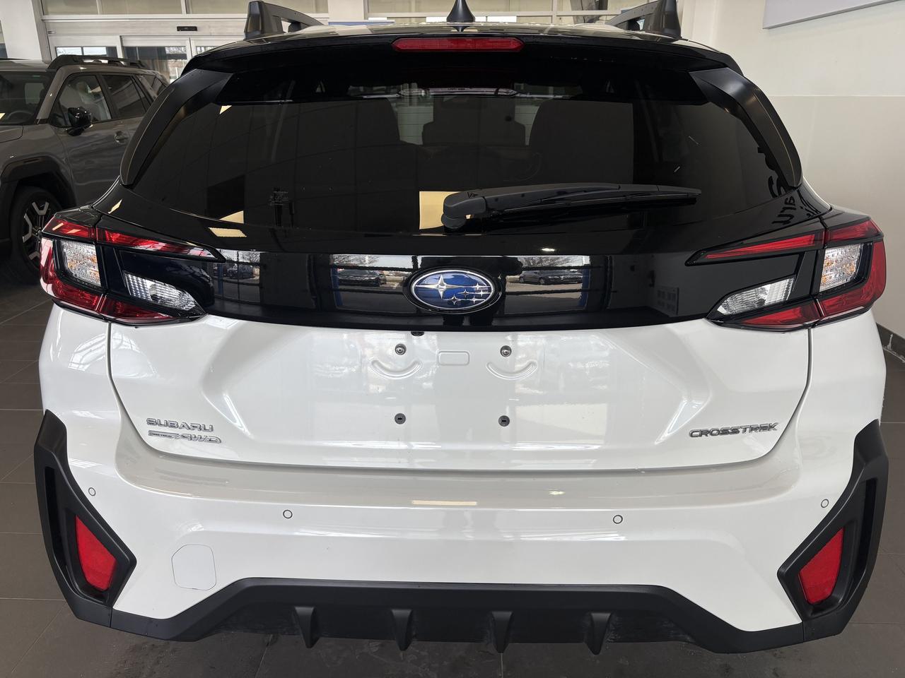 2024 Subaru Crosstrek ONYX   AWD   CLEAN CARFAX   ONE OWNER   SUNROOF Photo