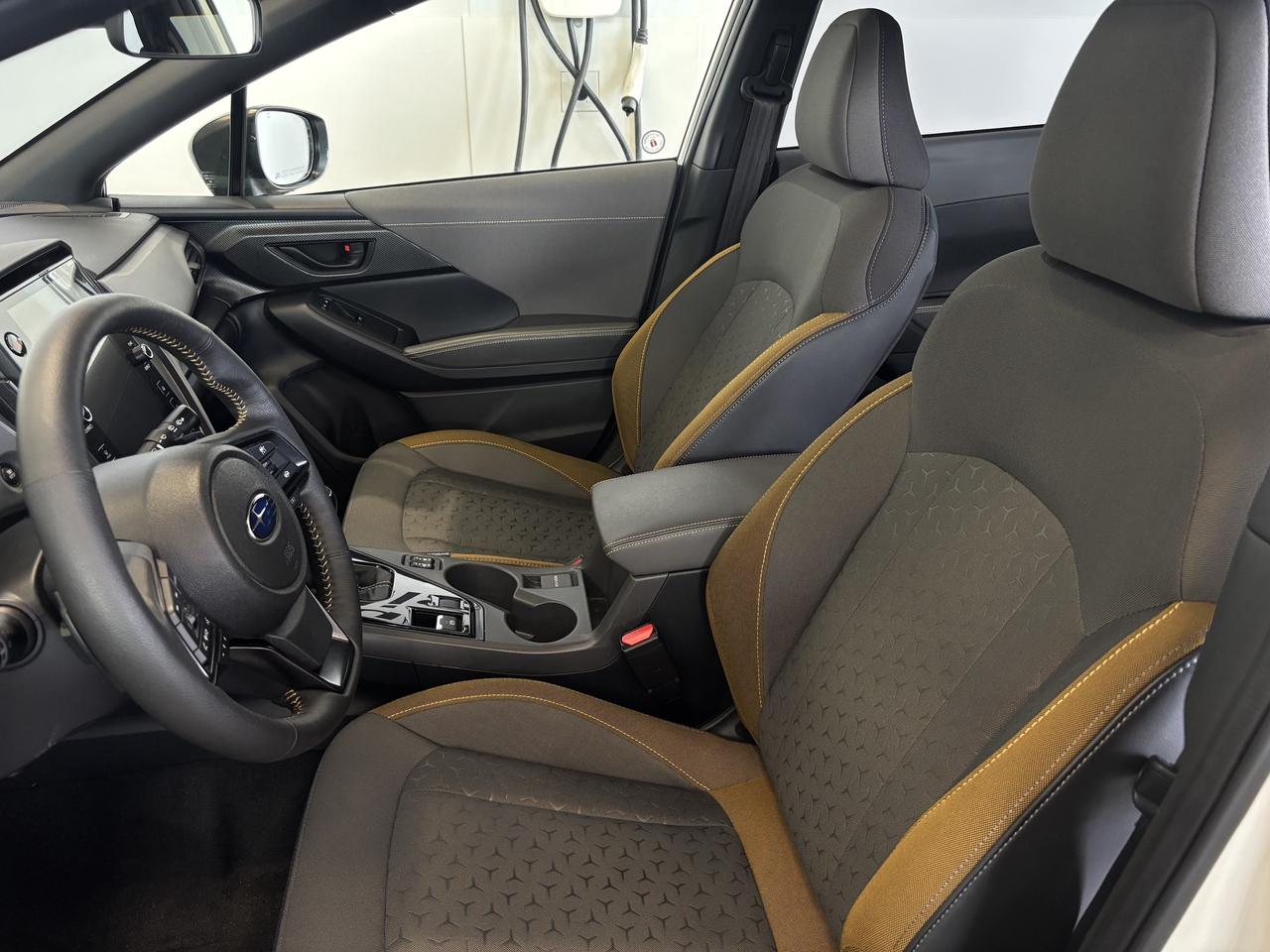 2024 Subaru Crosstrek ONYX   AWD   CLEAN CARFAX   ONE OWNER   SUNROOF Photo