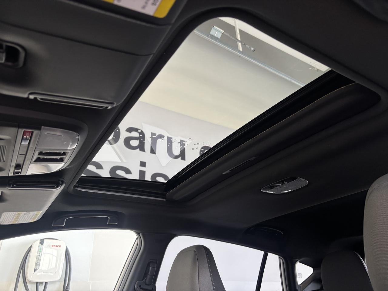 2024 Subaru Crosstrek ONYX   AWD   CLEAN CARFAX   ONE OWNER   SUNROOF Photo