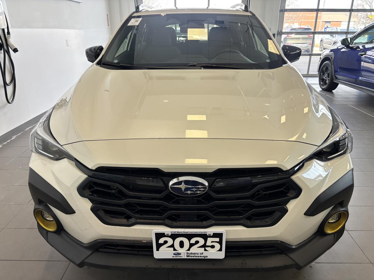 2025 Subaru Crosstrek ONYX   AWD   CLEAN CARFAX  PUSH TO START   SUNROOF Photo