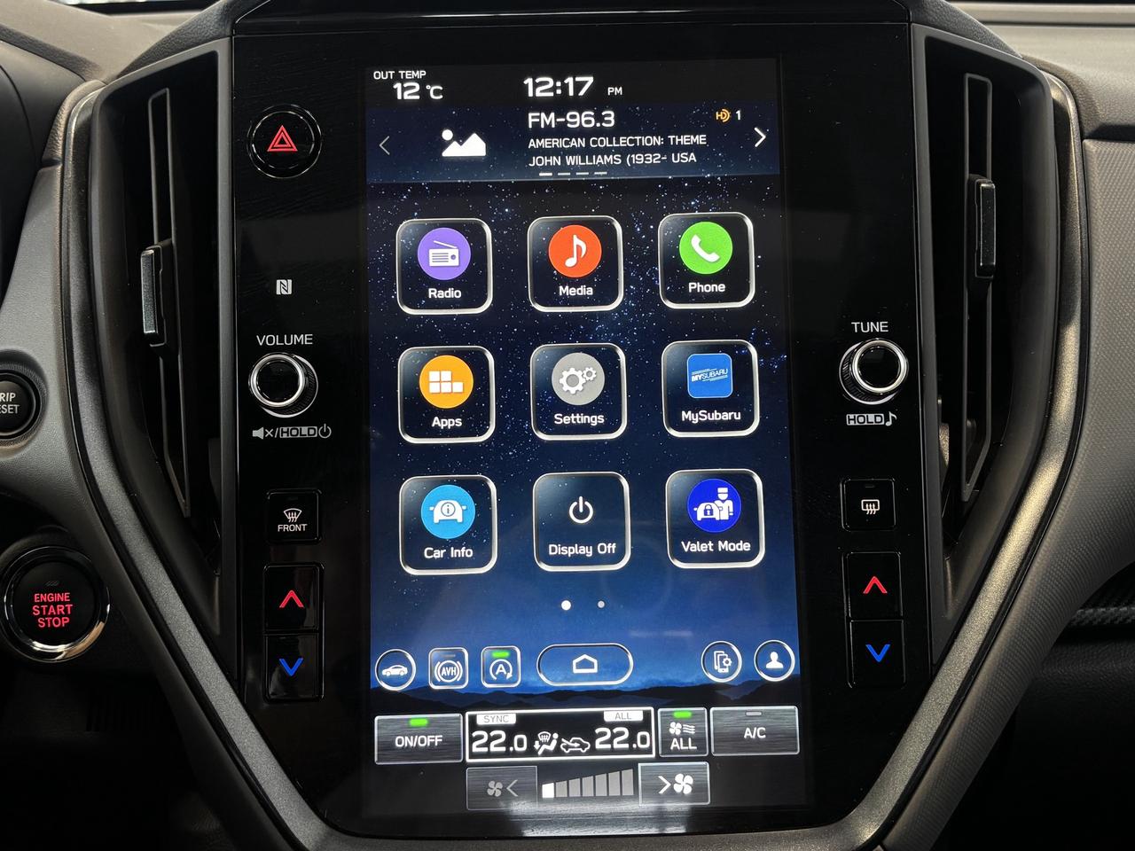 2025 Subaru Crosstrek ONYX   AWD   CLEAN CARFAX  PUSH TO START   SUNROOF Photo