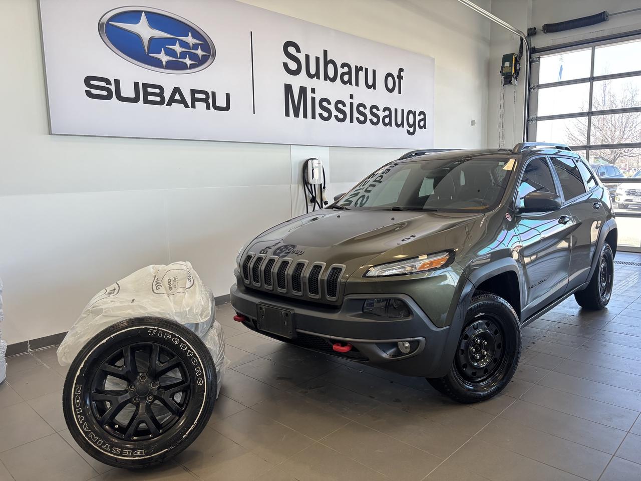 2016 Jeep Cherokee 4WD   TRAILHAWK   ONE OWNER!   2 SETS RIMS/TIRES Photo