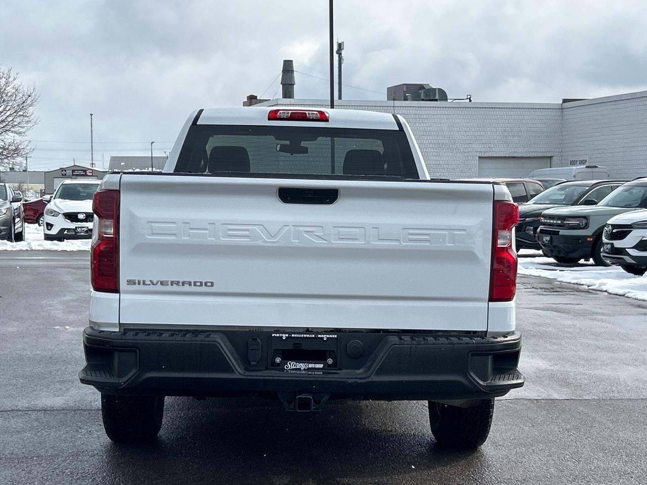 2021 Chevrolet Silverado 1500 Work Truck 4X4 CALL NAPANEE 613-354-2100 Photo3