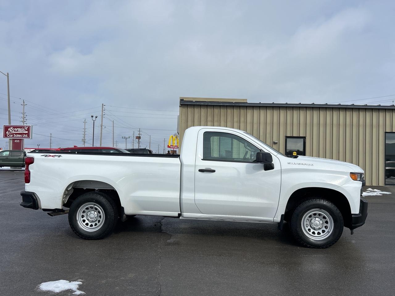 2021 Chevrolet Silverado 1500 Work Truck 4X4 CALL NAPANEE 613-354-2100 Photo