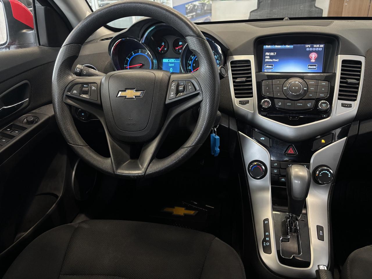 2015 Chevrolet Cruze VERY LOW KM!   SUNROOF   CAMERA   SOLD AS IS   1LT Photo