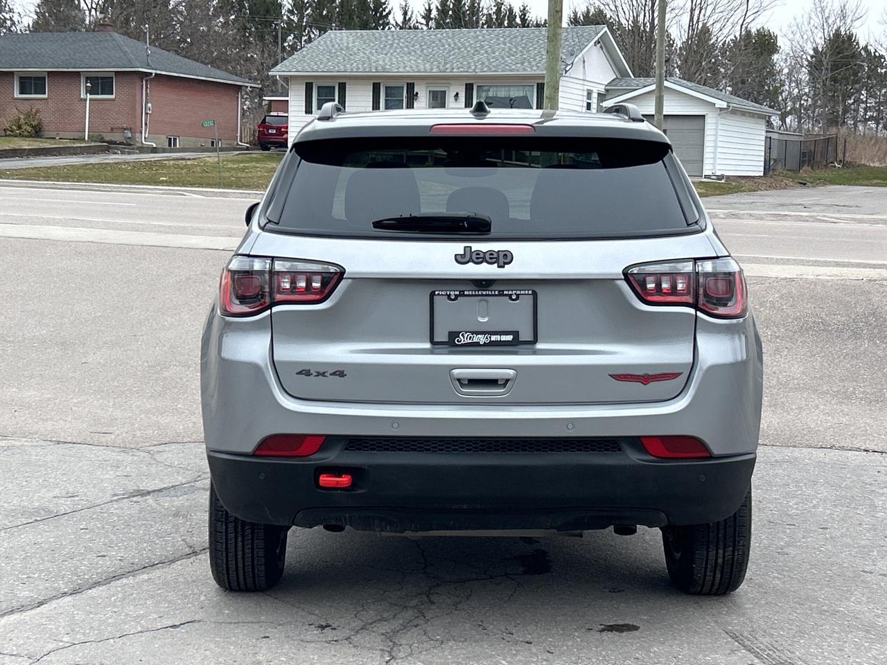 2024 Jeep Compass Trailhawk /4X4/POWER ROOF 83K KMS CALL PICTON Photo