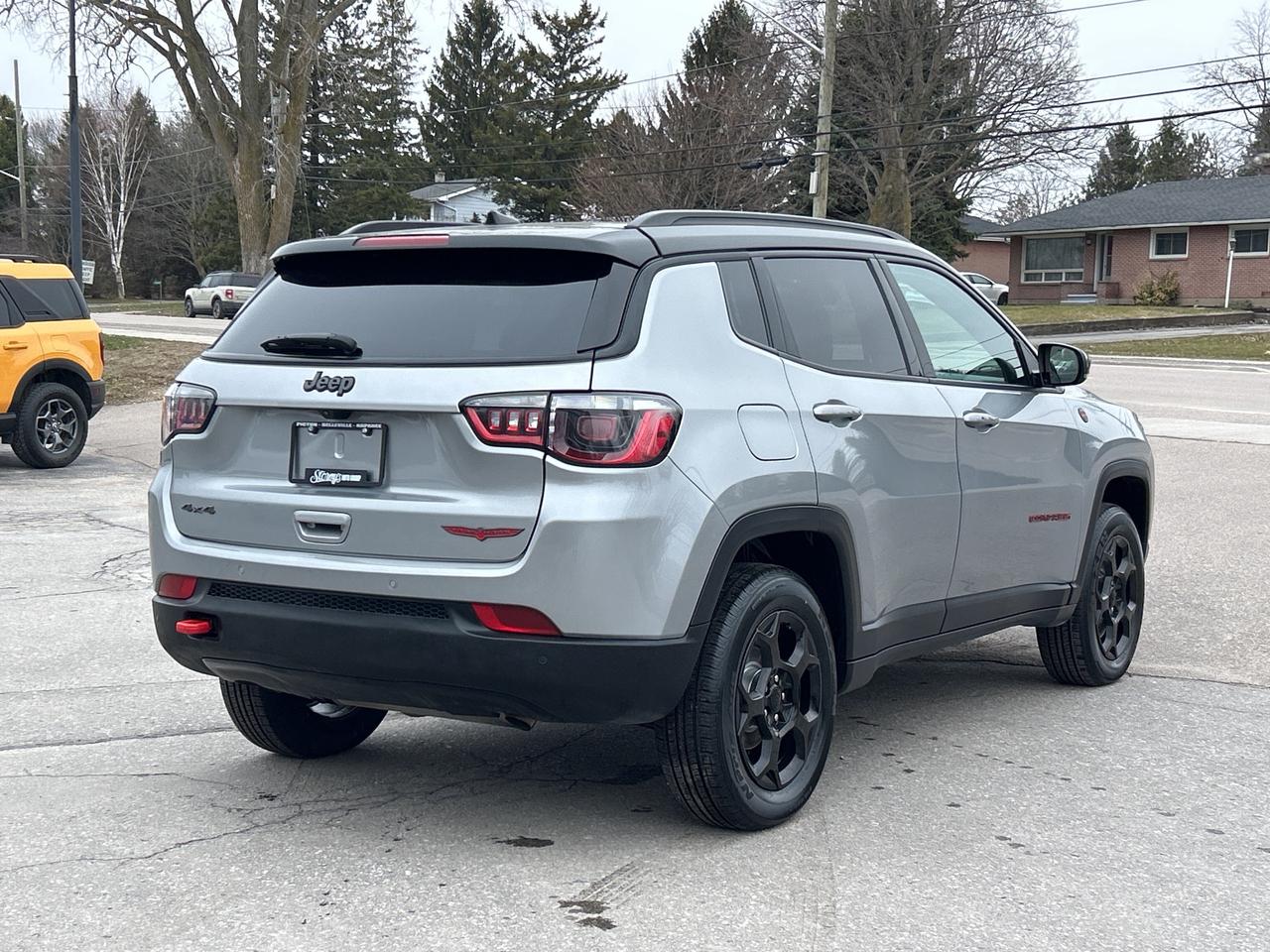 2024 Jeep Compass Trailhawk /4X4/POWER ROOF 83K KMS CALL PICTON Photo