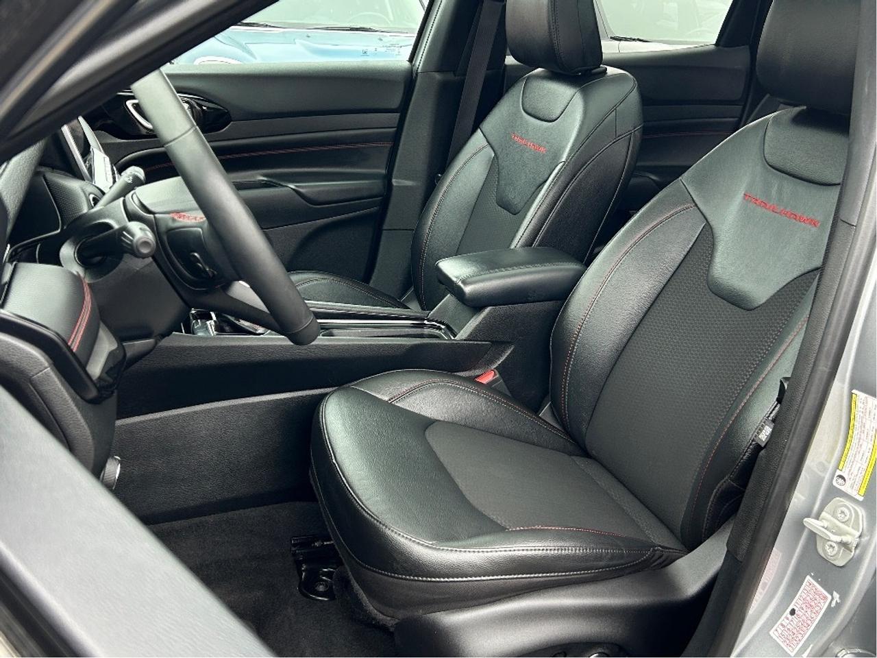 2024 Jeep Compass Trailhawk /4X4/POWER ROOF 83K KMS CALL PICTON Photo