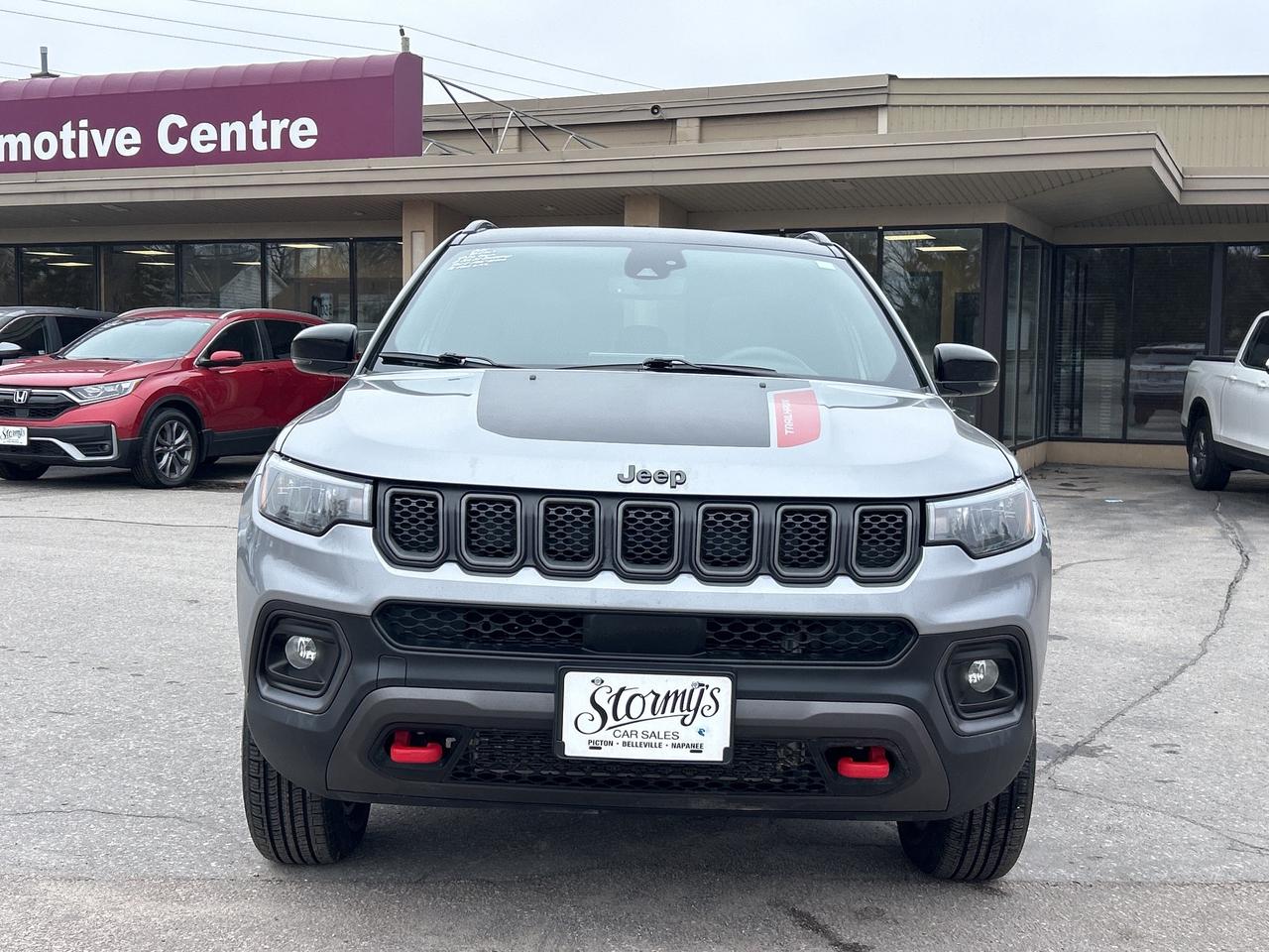 2024 Jeep Compass Trailhawk /4X4/POWER ROOF 83K KMS CALL PICTON Photo