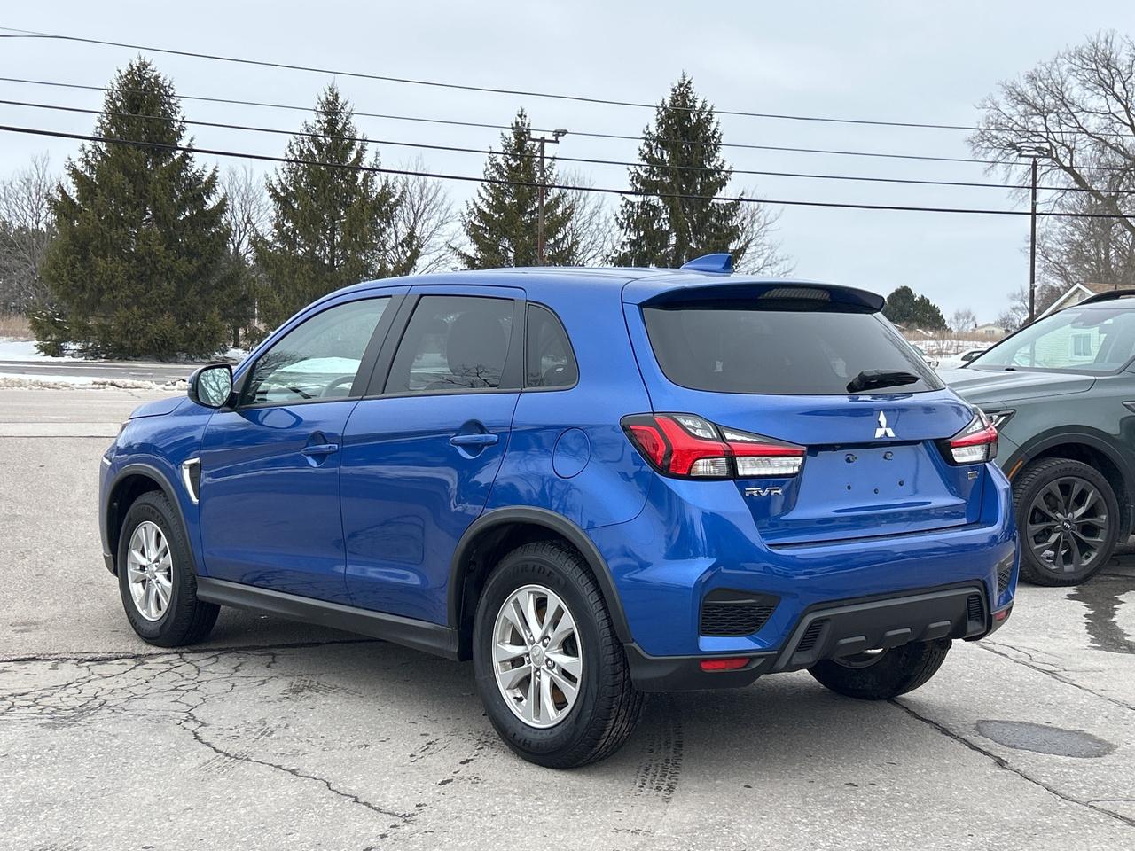 2024 Mitsubishi RVR SE Photo