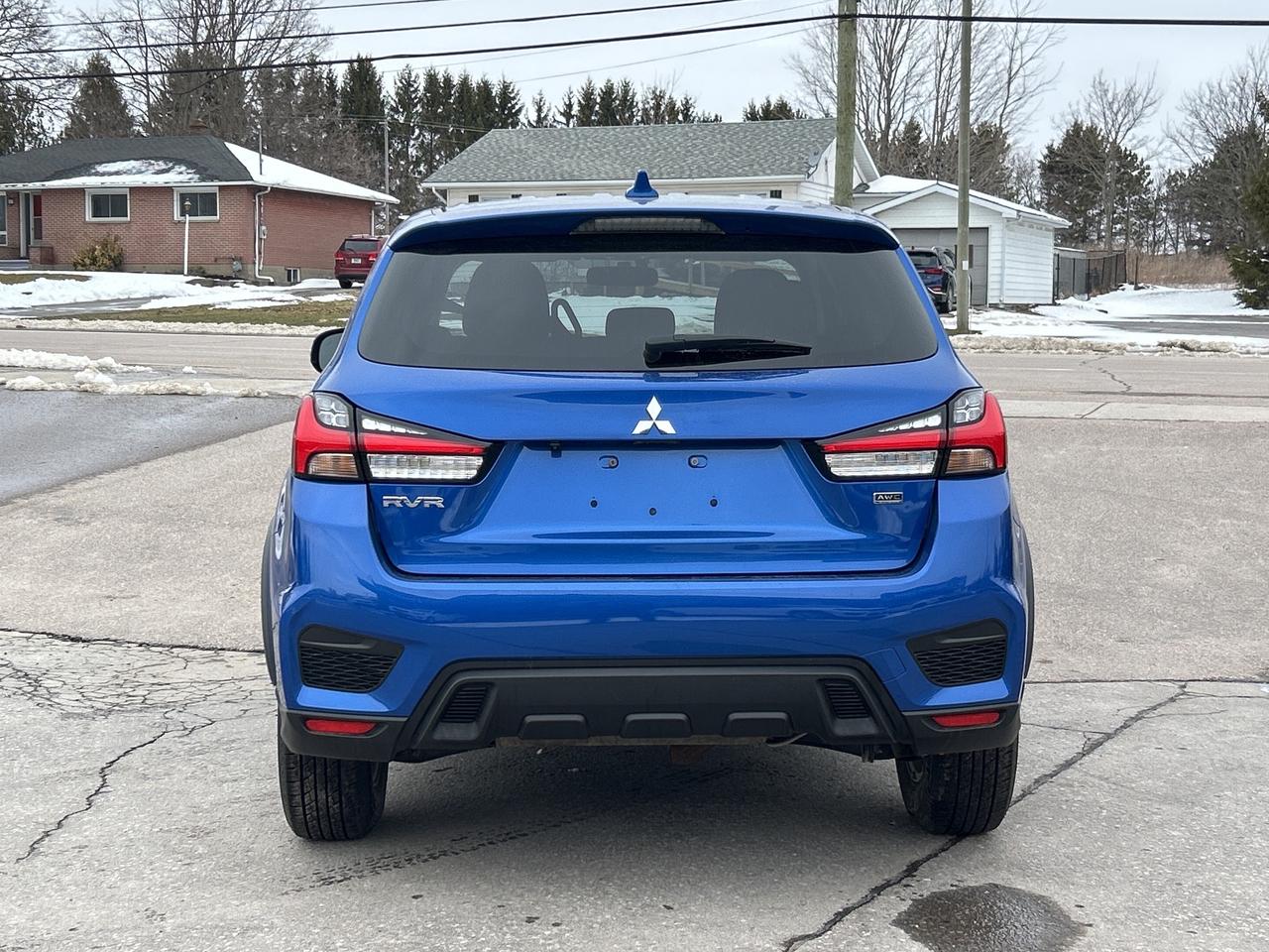 2024 Mitsubishi RVR SE Photo