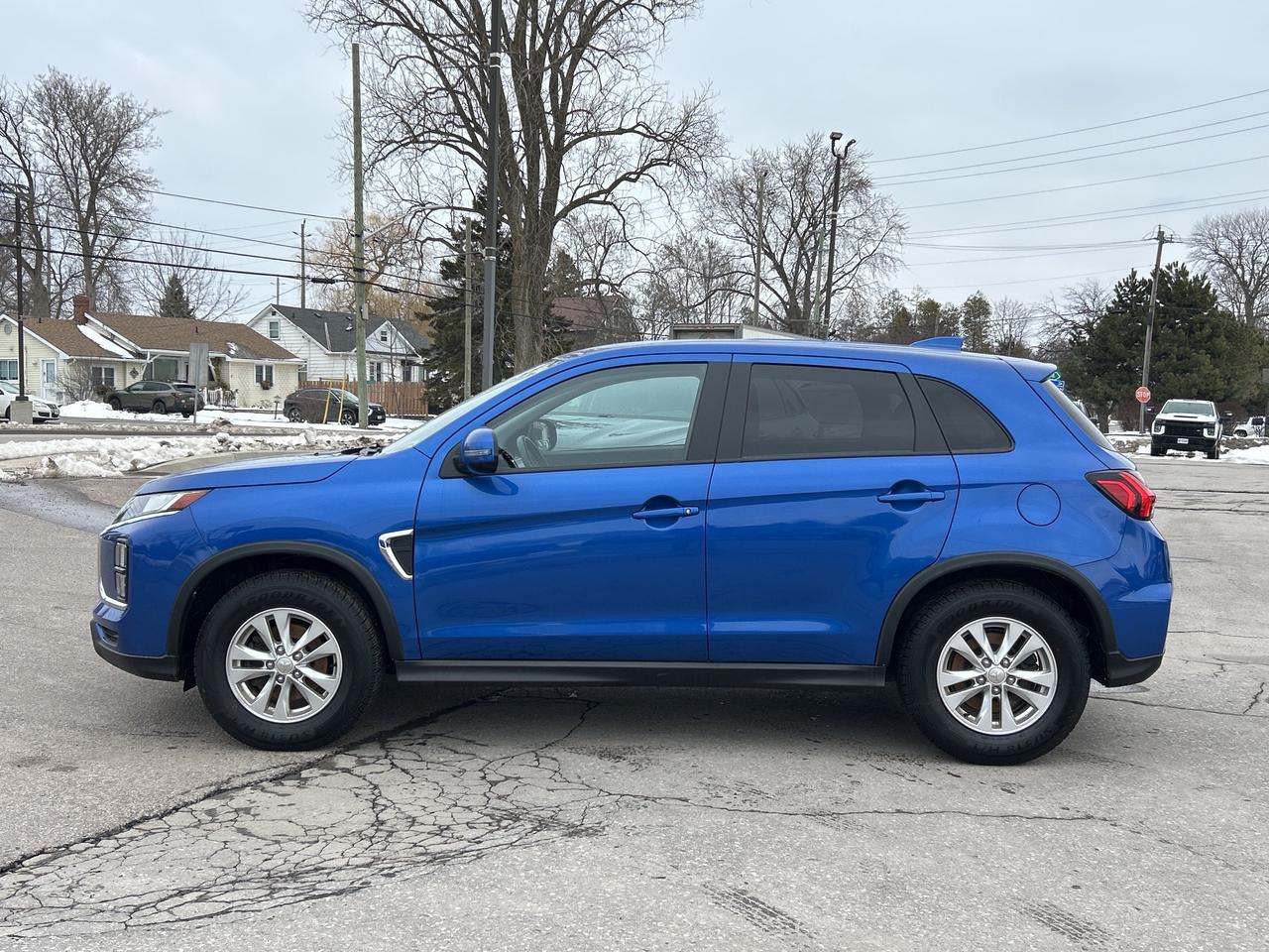 2024 Mitsubishi RVR SE Photo