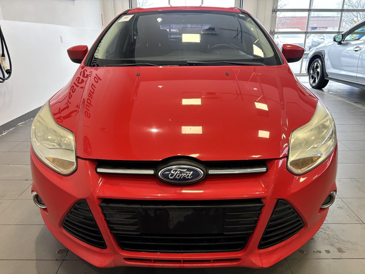 2012 Ford Focus SE   2 SETS RIMS/TIRES   CLEAN CARFAX   SOLD ASIS Photo