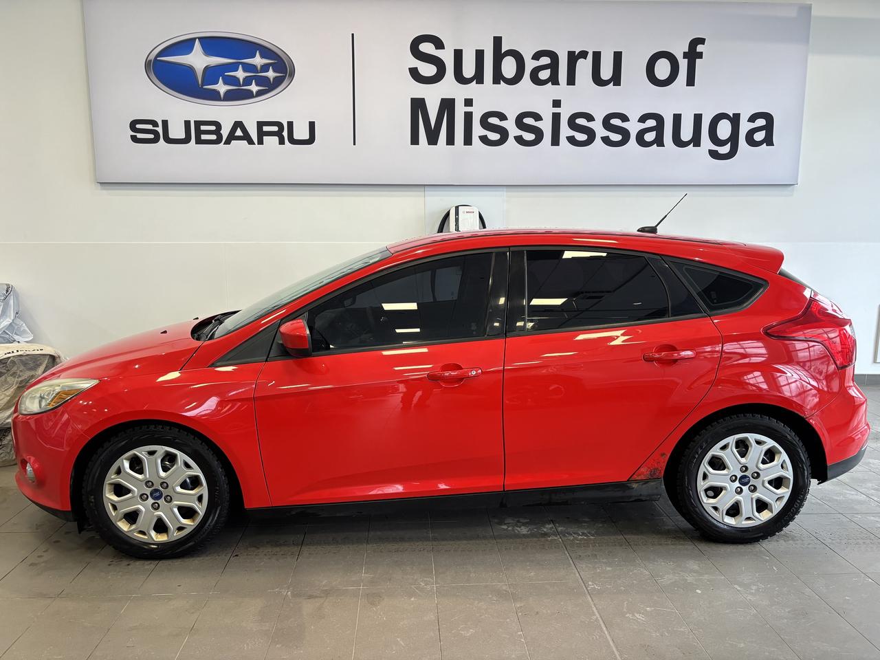 2012 Ford Focus SE   2 SETS RIMS/TIRES   CLEAN CARFAX   SOLD ASIS Photo