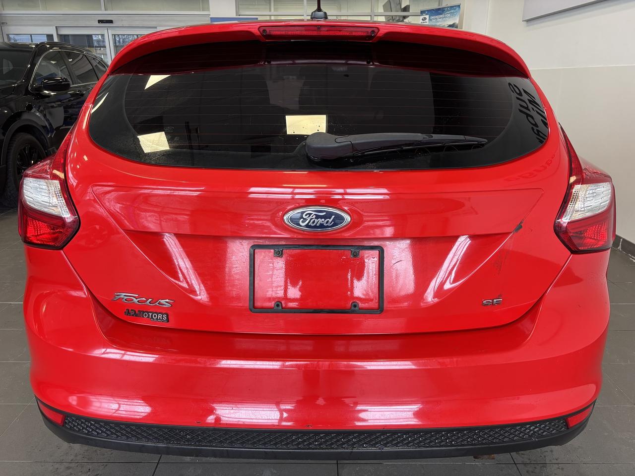 2012 Ford Focus SE   2 SETS RIMS/TIRES   CLEAN CARFAX   SOLD ASIS Photo